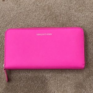 Vineyard vines wallet